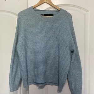 Light blue/gray tone sweater